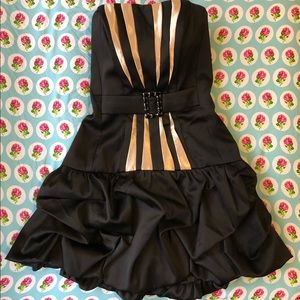 Jessica McClintock short black & gold prom dress